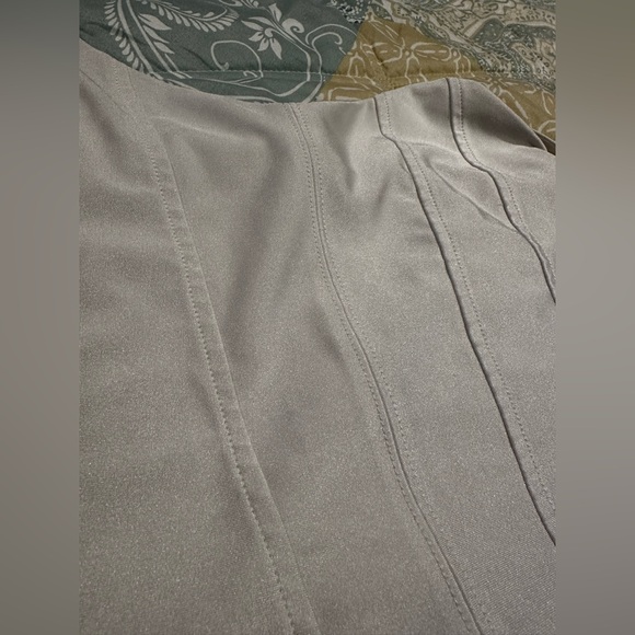 Cropped Corset - Picture 2 of 2